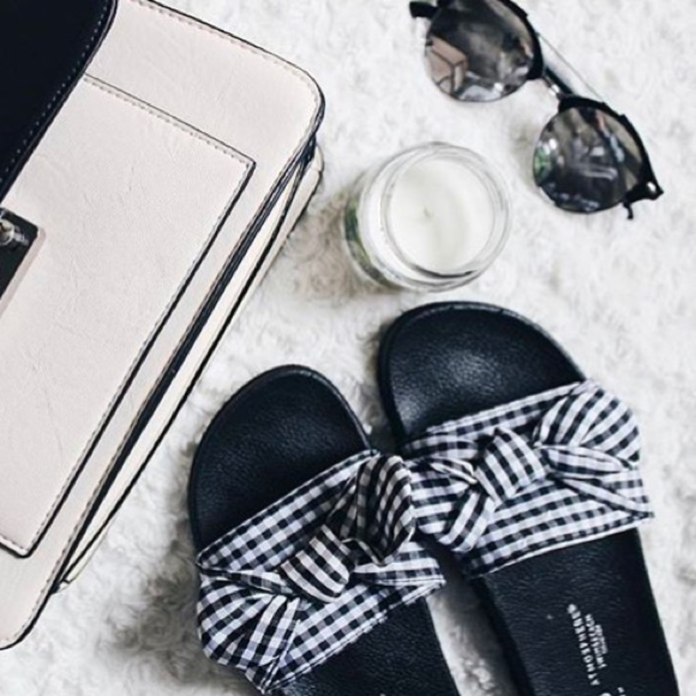 Gingham Slides